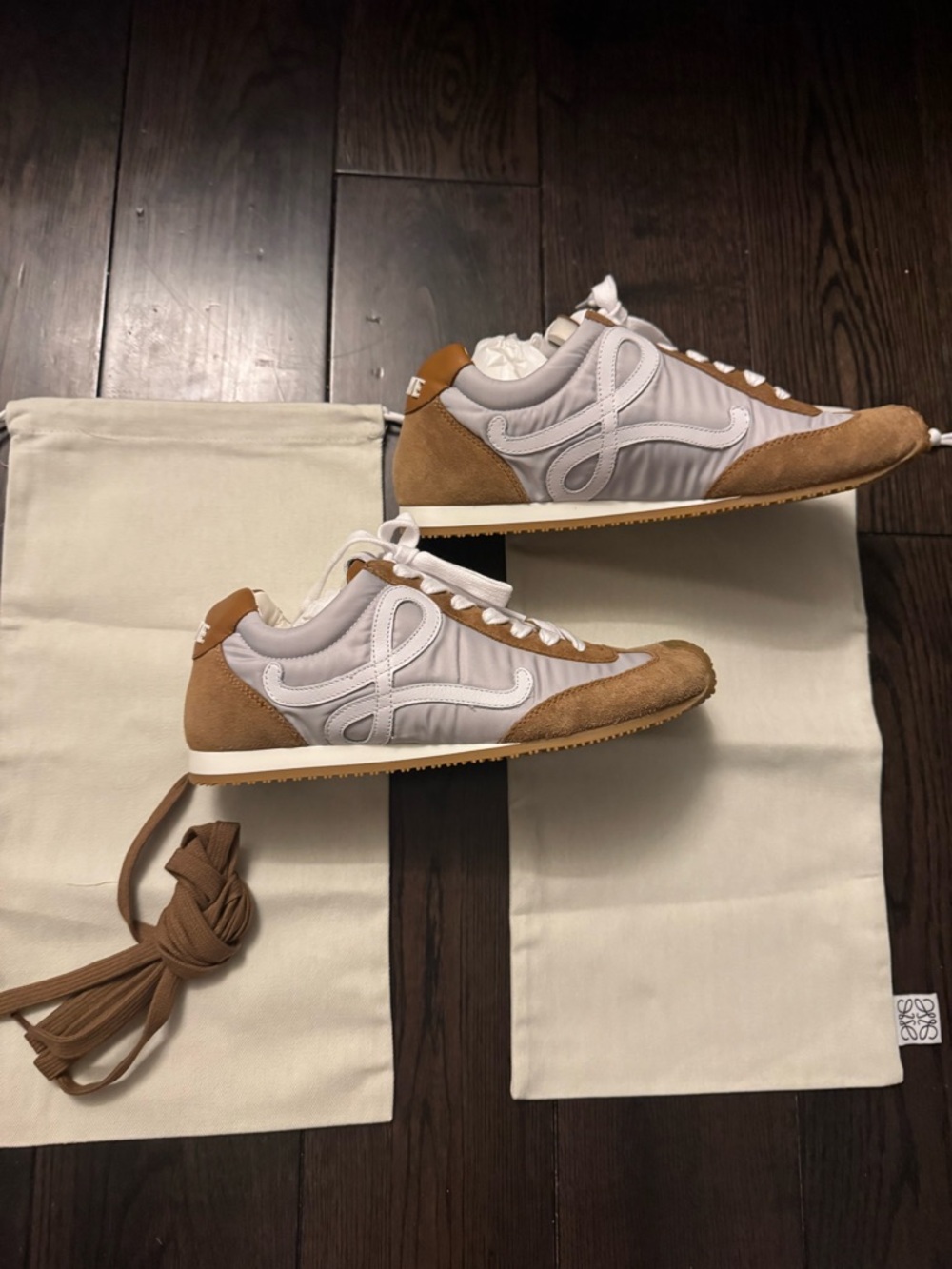 Loewe Ballet Runner 2.0 Sneakers Tennis Shoes size 38 NIB $890 Brown White Gray